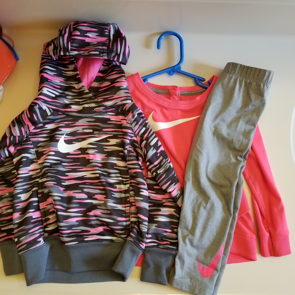 2T 3 Piece Nike Dri-fit Outfit